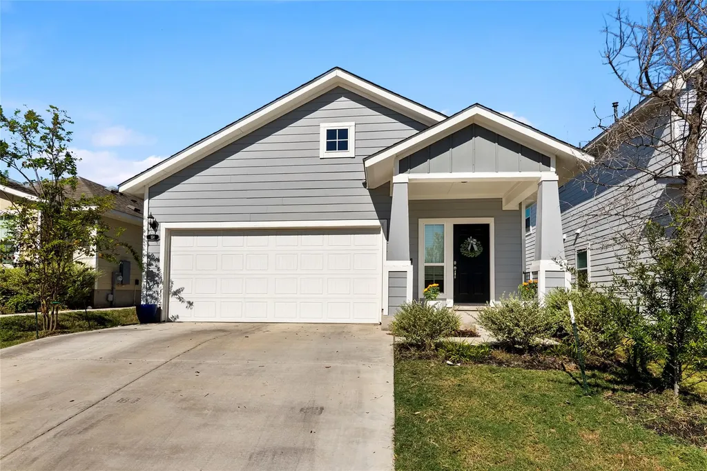 156 Appleberry Lane Elgin TX 78621