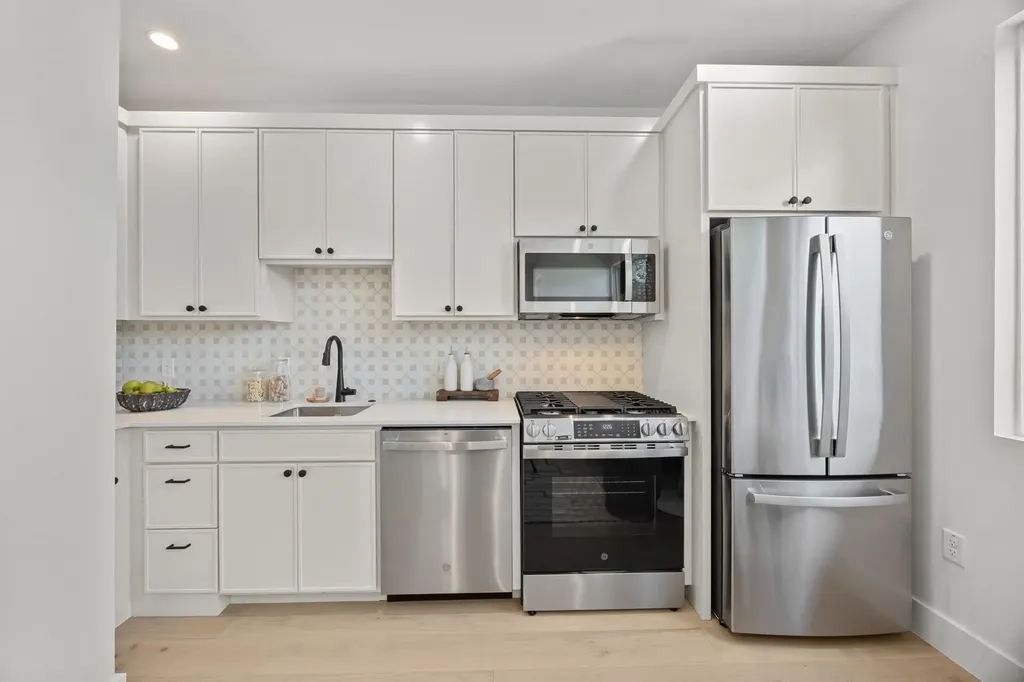 6502 Porter Street Austin TX 78741