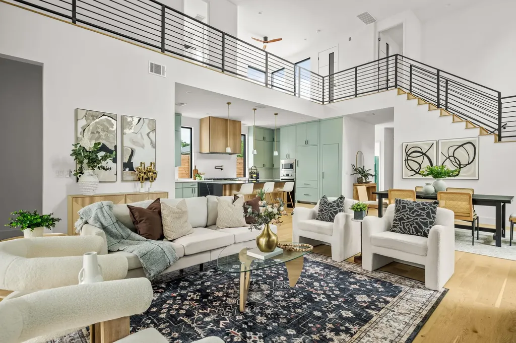 1901 W Saint Johns Avenue Austin TX 78757