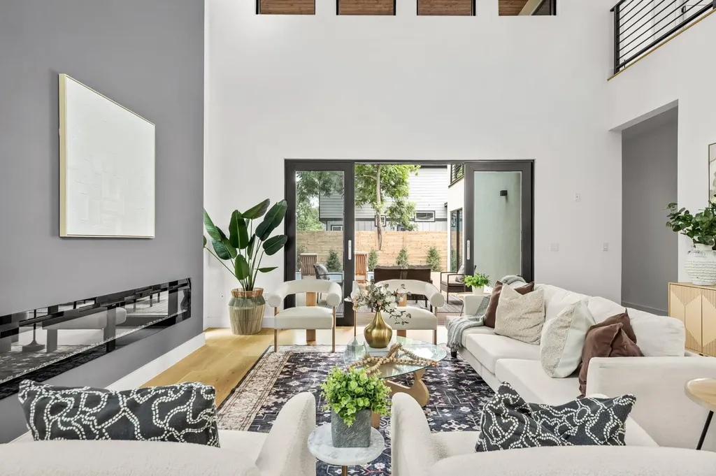 1901 W Saint Johns Avenue Austin TX 78757