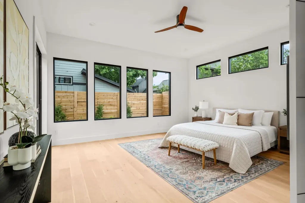 1901 W Saint Johns Avenue Austin TX 78757
