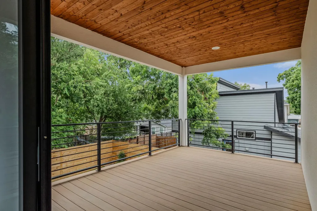 1901 W Saint Johns Avenue Austin TX 78757