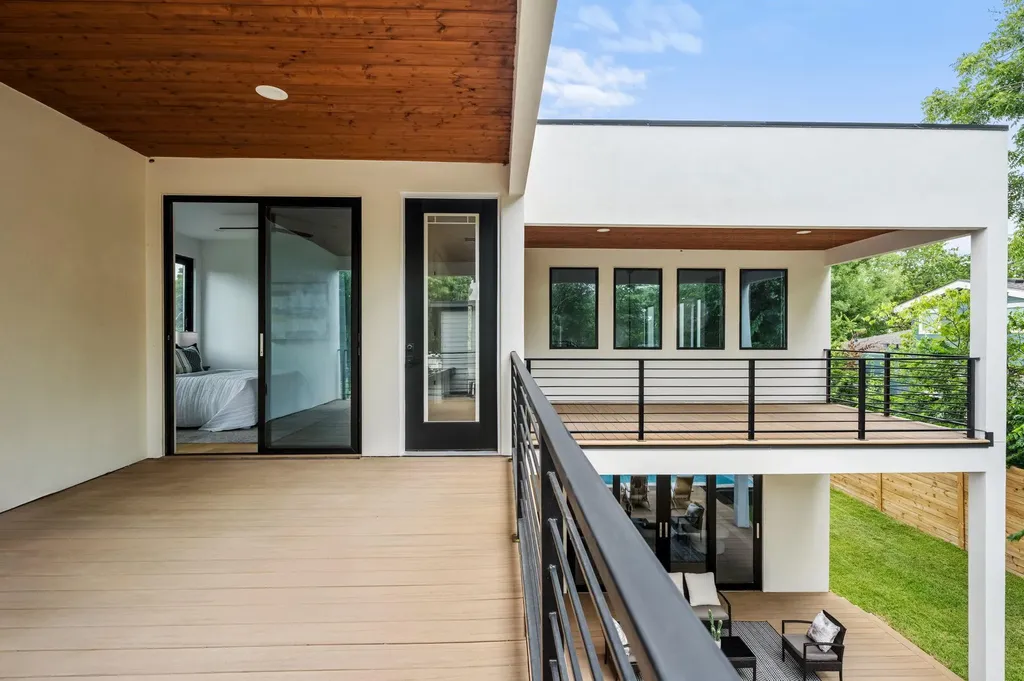 1901 W Saint Johns Avenue Austin TX 78757