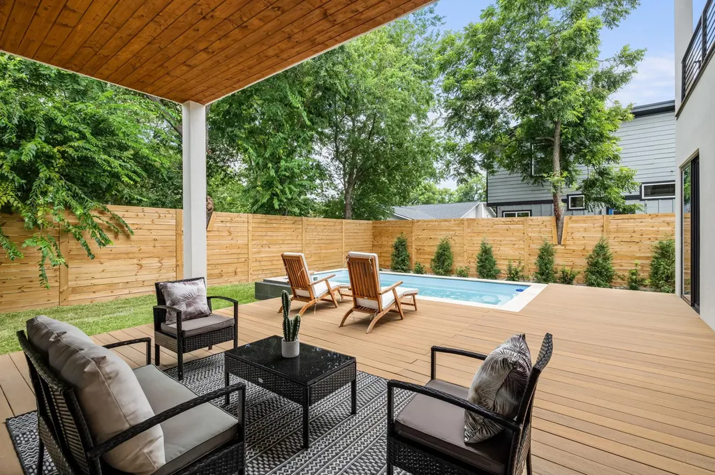 1901 W Saint Johns Avenue Austin TX 78757