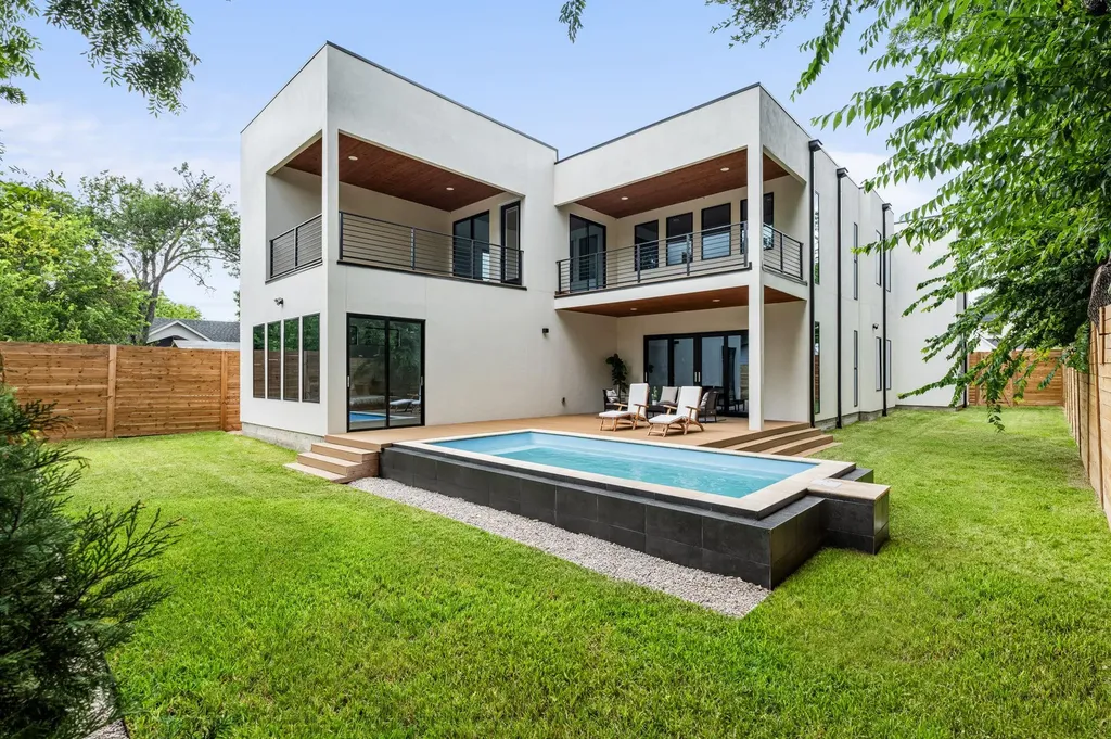 1901 W Saint Johns Avenue Austin TX 78757