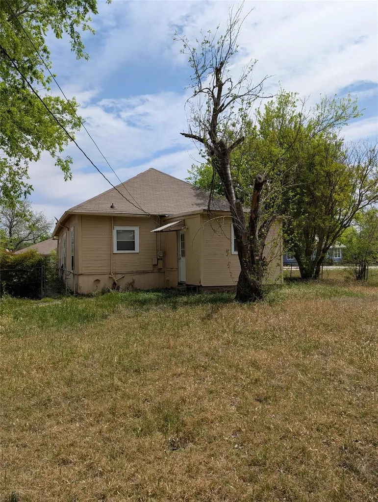 301 Park Street Taylor TX 76574