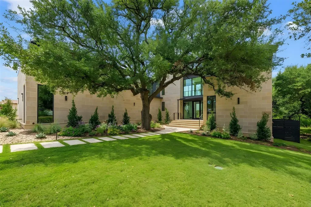 111 Orange Plume Horseshoe Bay TX 78657