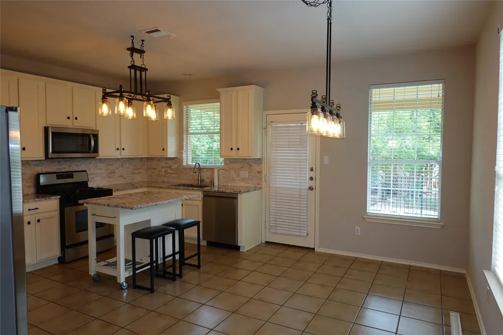 16100 S Great Oaks Drive Round Rock TX 78681