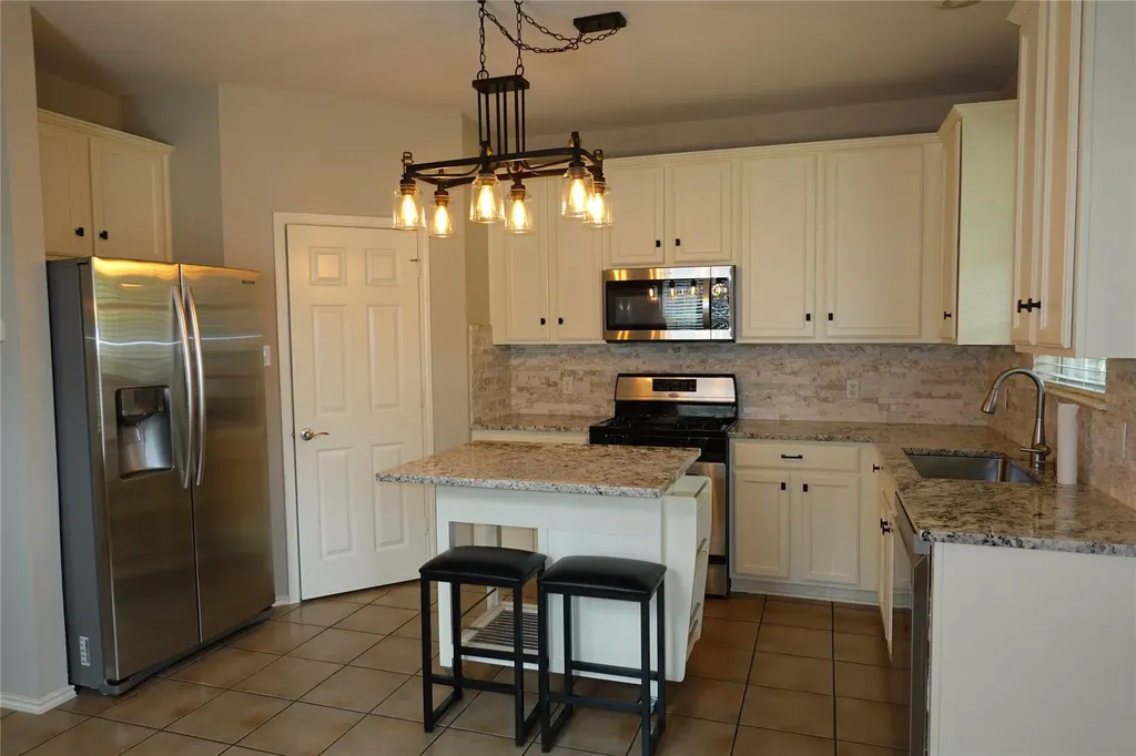 16100 S Great Oaks Drive Round Rock TX 78681