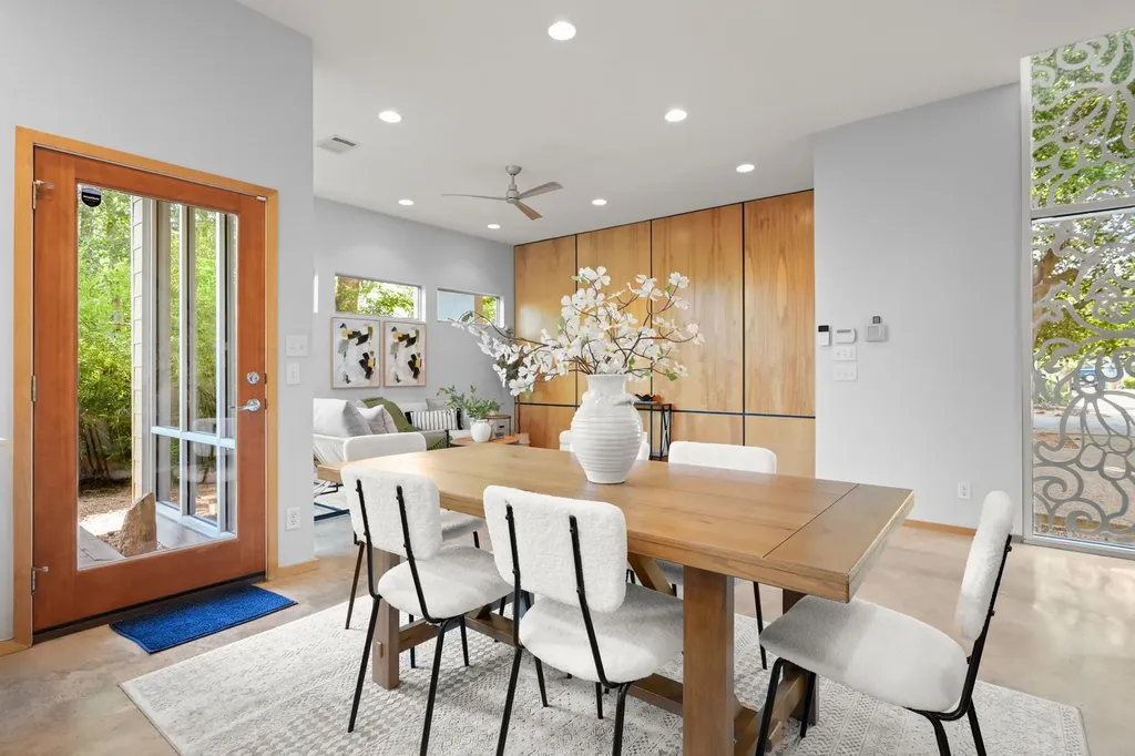 4418 Hank Avenue Austin TX 78745