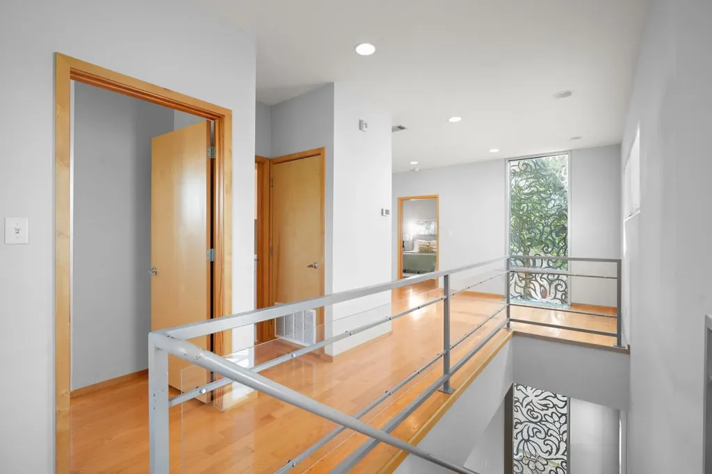 4418 Hank Avenue Austin TX 78745