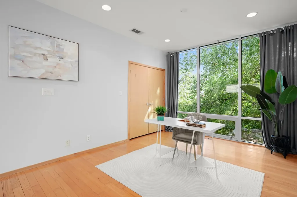 4418 Hank Avenue Austin TX 78745