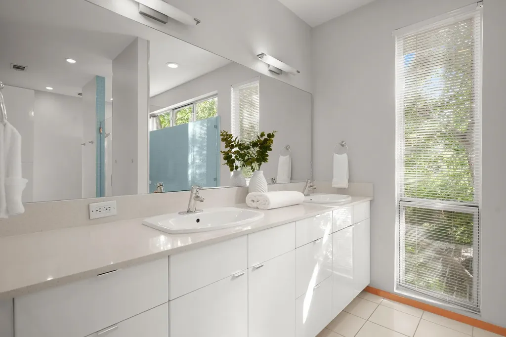 4418 Hank Avenue Austin TX 78745