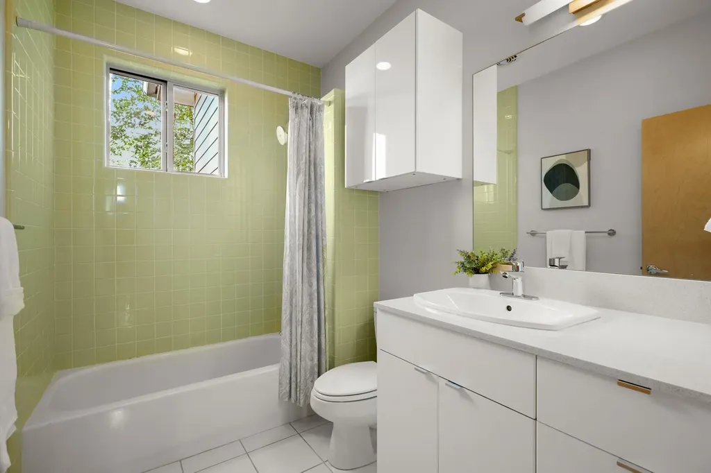 4418 Hank Avenue Austin TX 78745