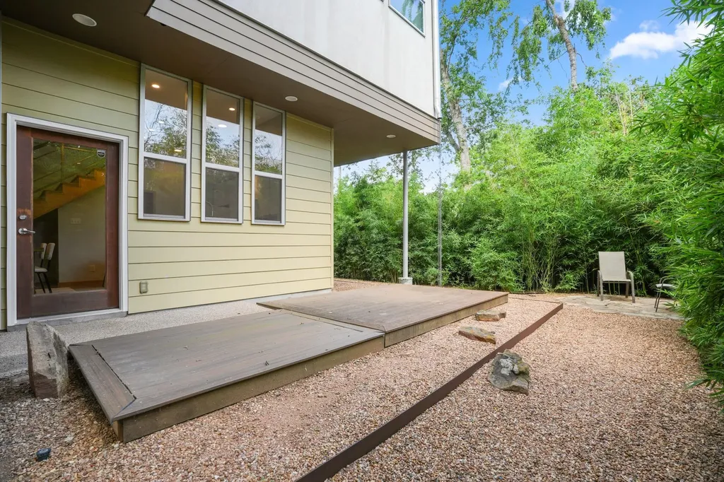4418 Hank Avenue Austin TX 78745