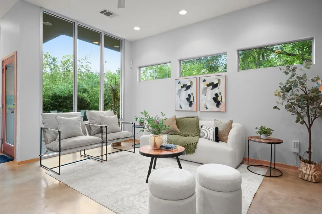 4418 Hank Avenue Austin TX 78745