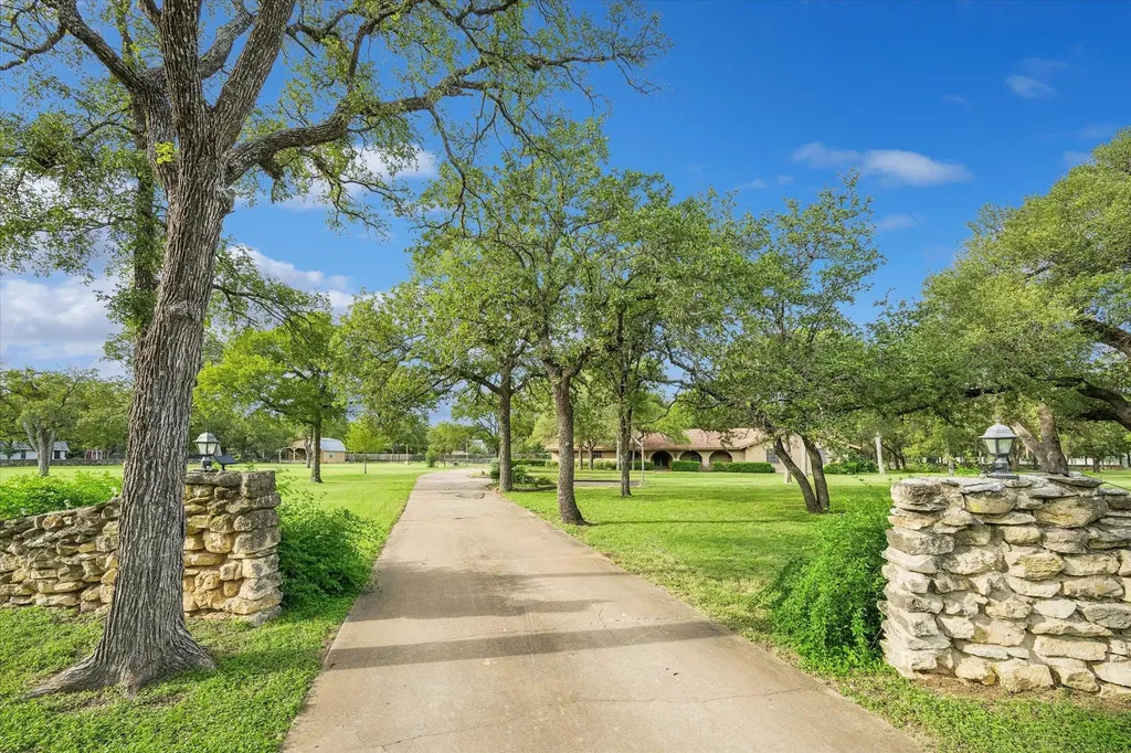 3910 Mcneil Drive Austin TX 78727