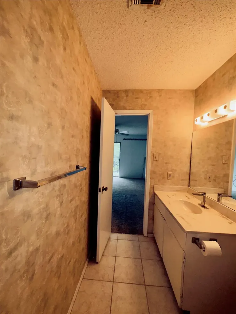1202 Hi Stirrup Horseshoe Bay TX 78657