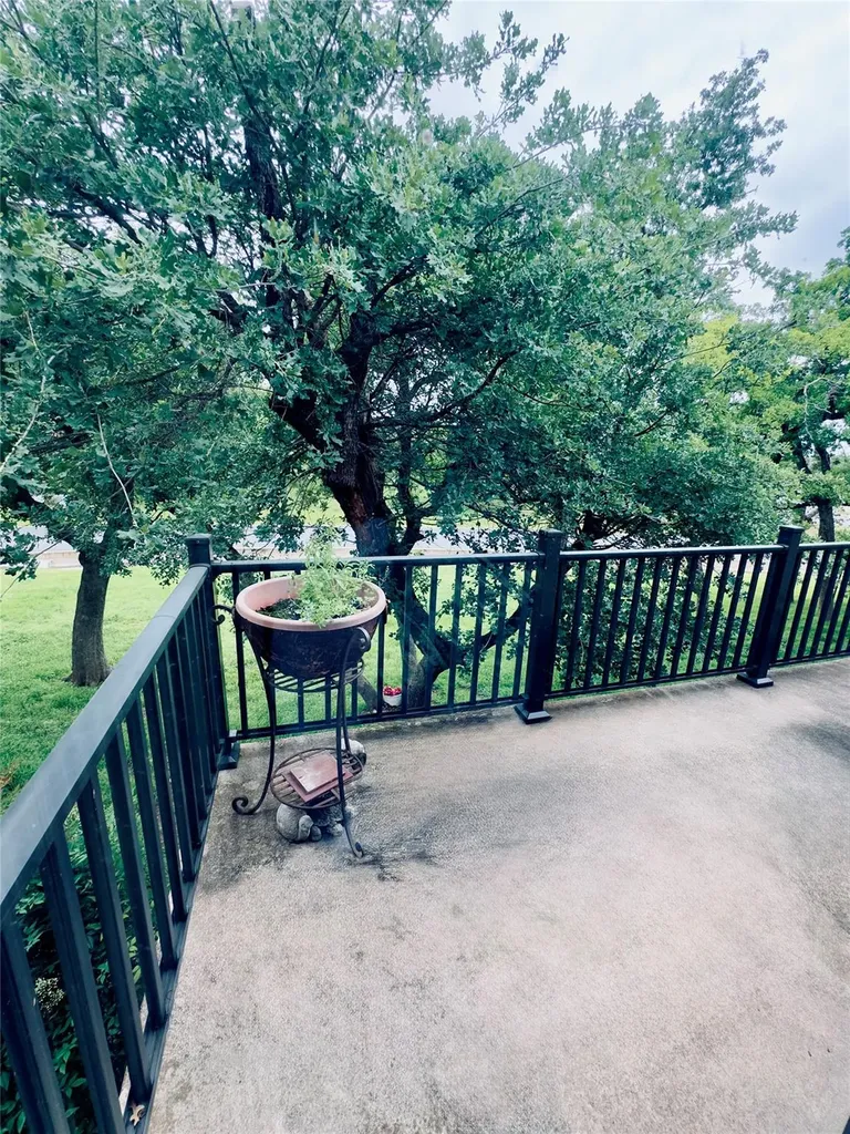 1202 Hi Stirrup Horseshoe Bay TX 78657