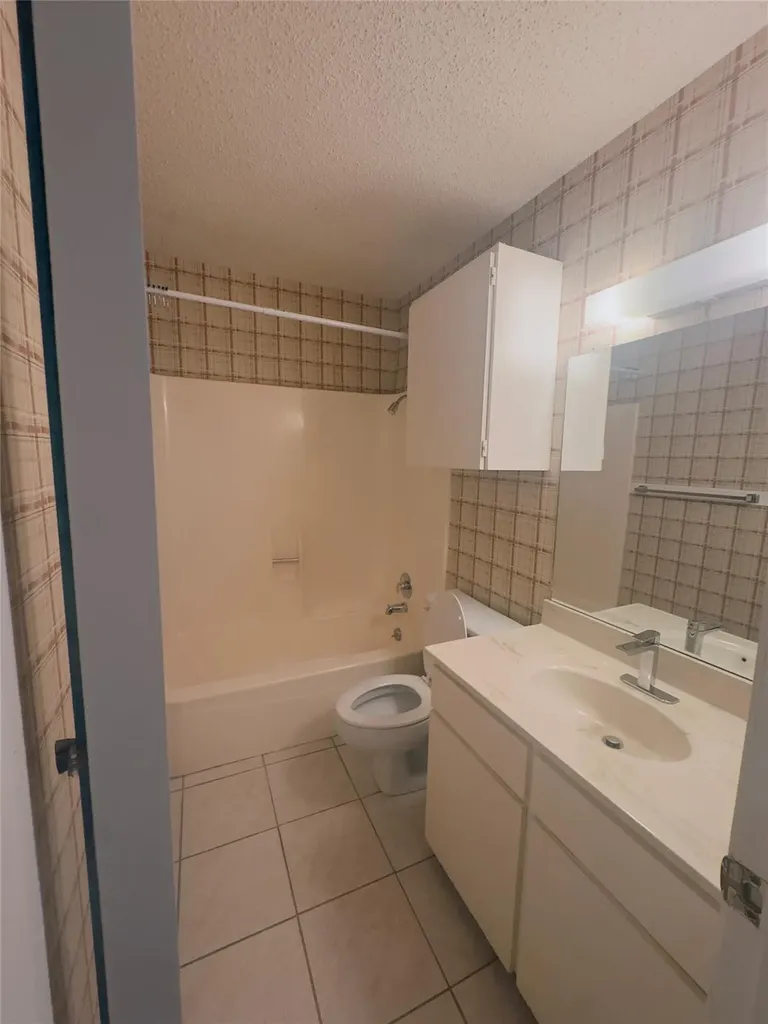 1202 Hi Stirrup Horseshoe Bay TX 78657