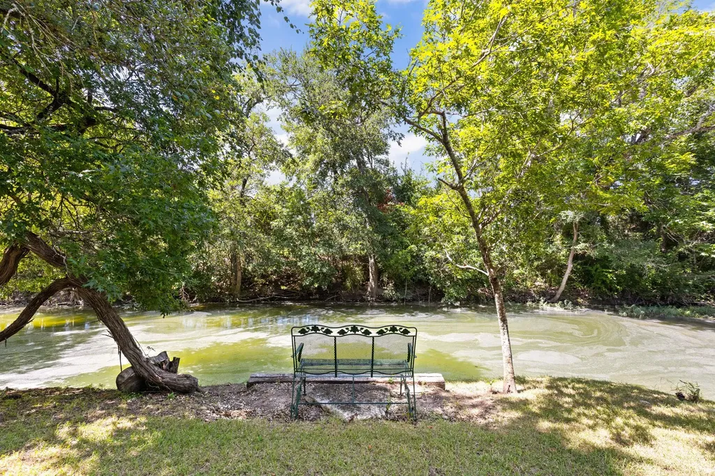 5775 County Road 200 Liberty Hill TX 78642