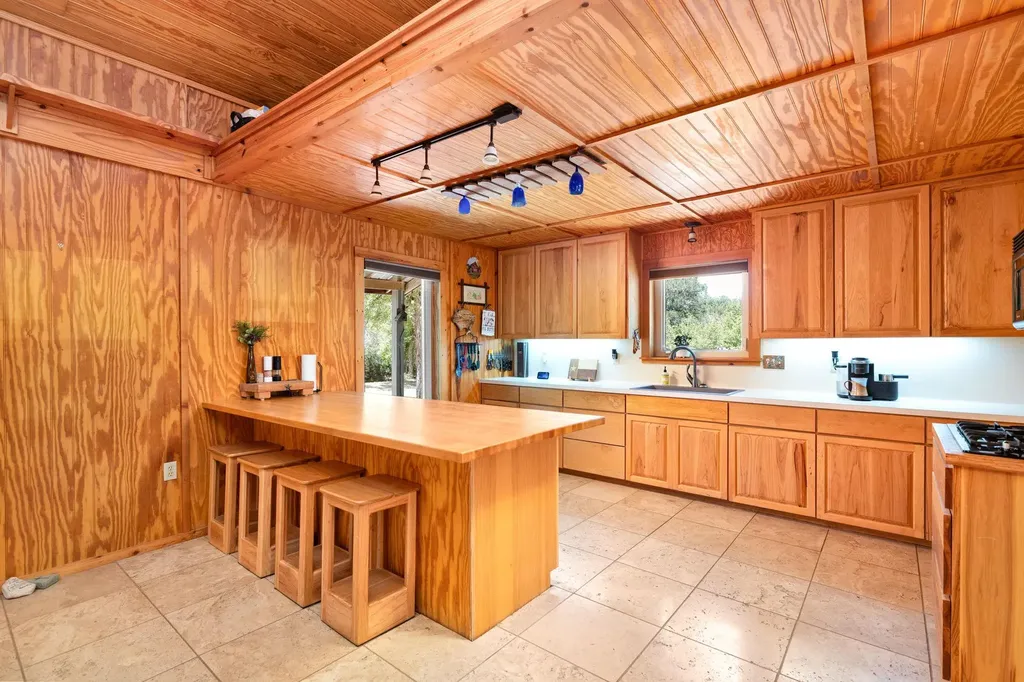 5775 County Road 200 Liberty Hill TX 78642