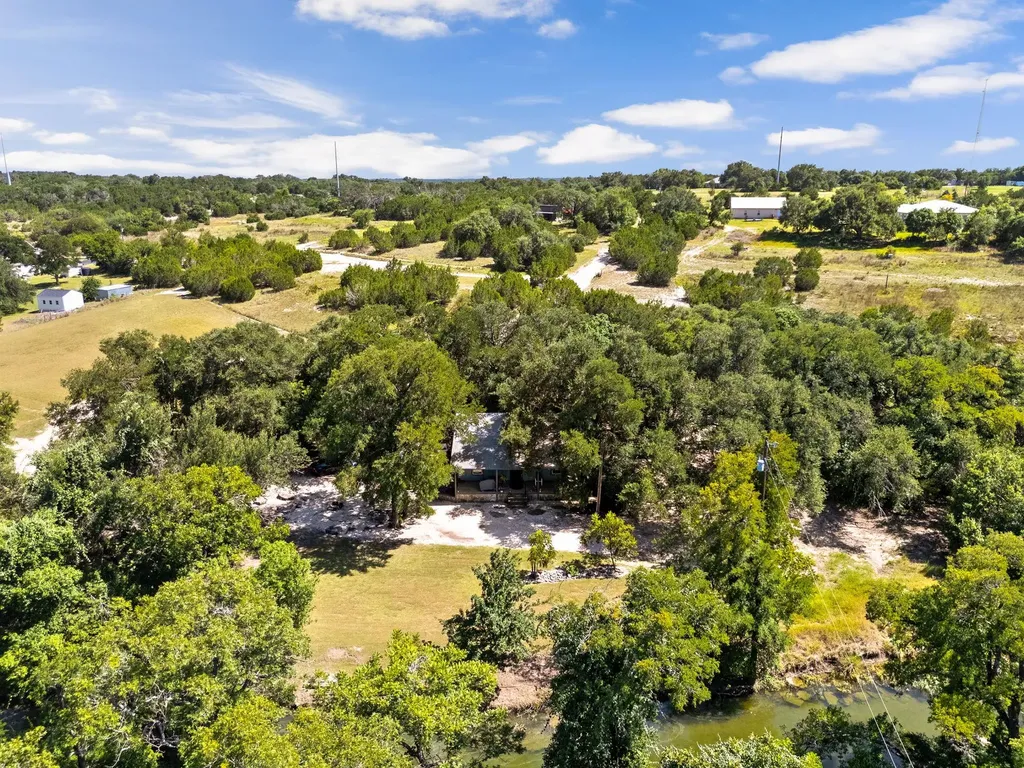 5775 County Road 200 Liberty Hill TX 78642
