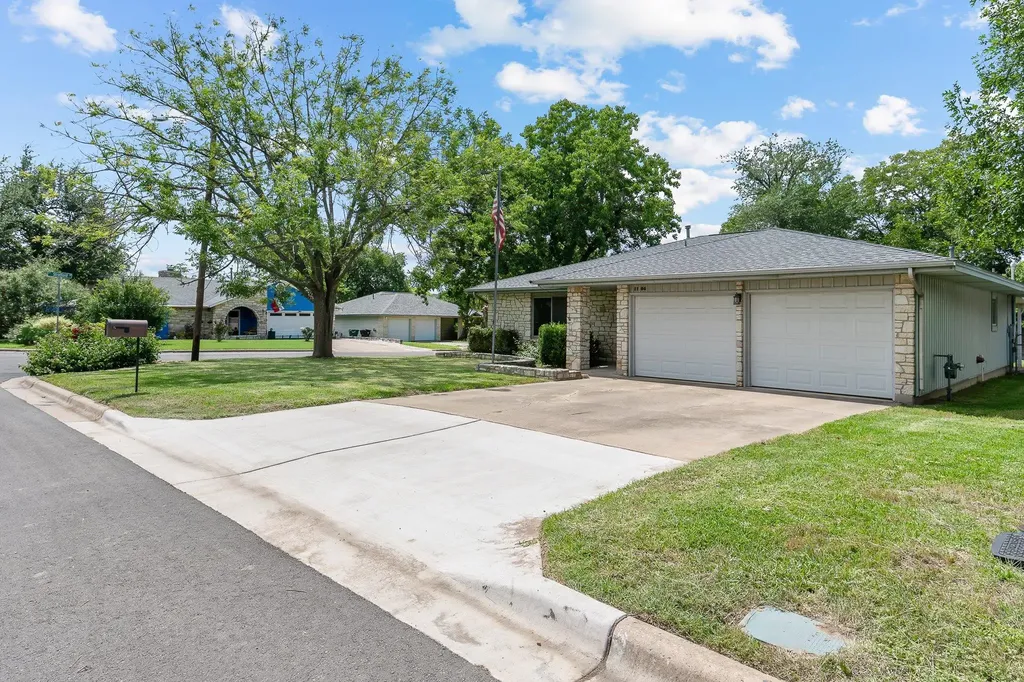 1106 Nottingham Hill Road Round Rock TX 78664