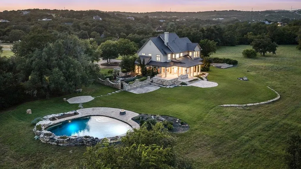 4605 Wild Cow Cove Spicewood TX 78669