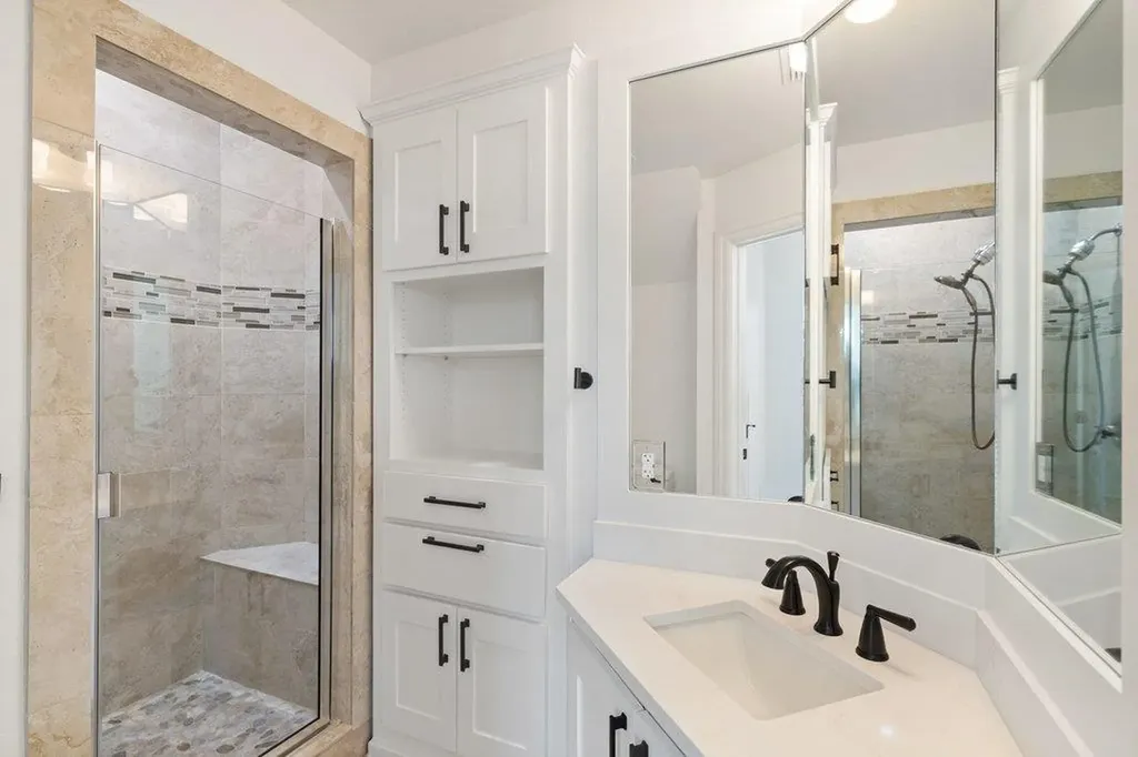 4605 Wild Cow Cove Spicewood TX 78669