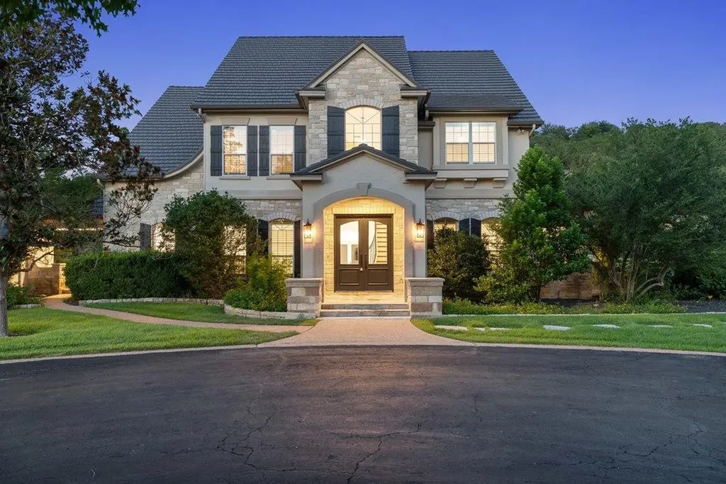 4605 Wild Cow Cove Spicewood TX 78669