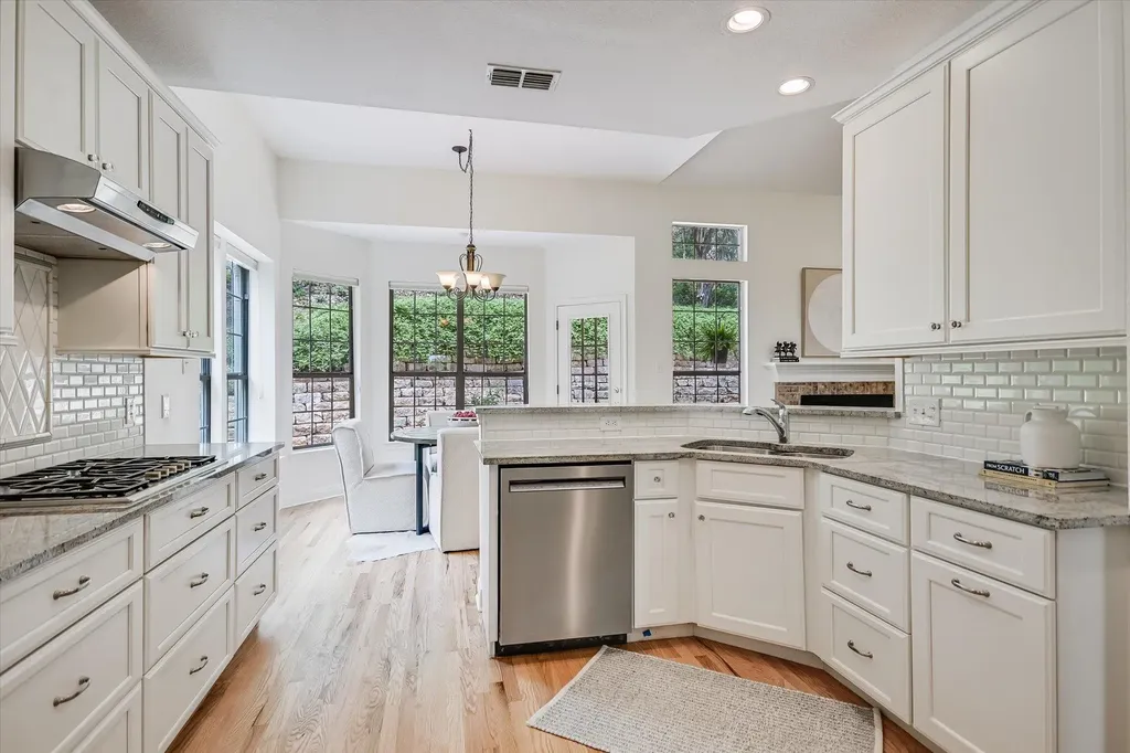 4028 Walnut Clay Drive Austin TX 78731