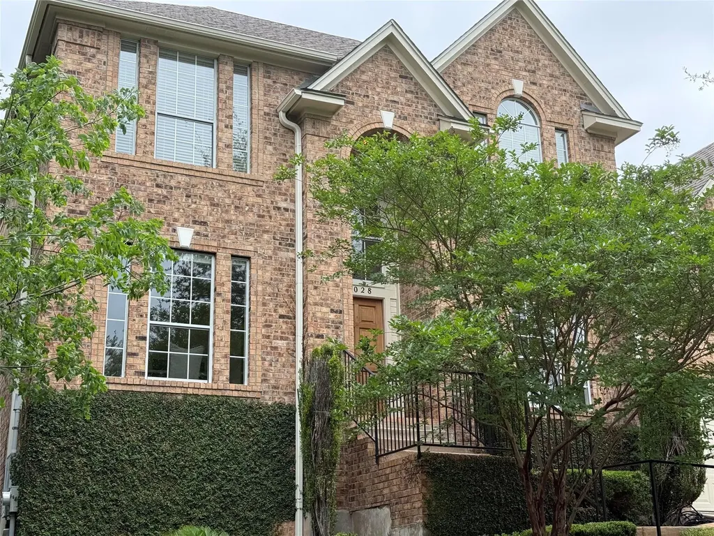 4028 Walnut Clay Drive Austin TX 78731