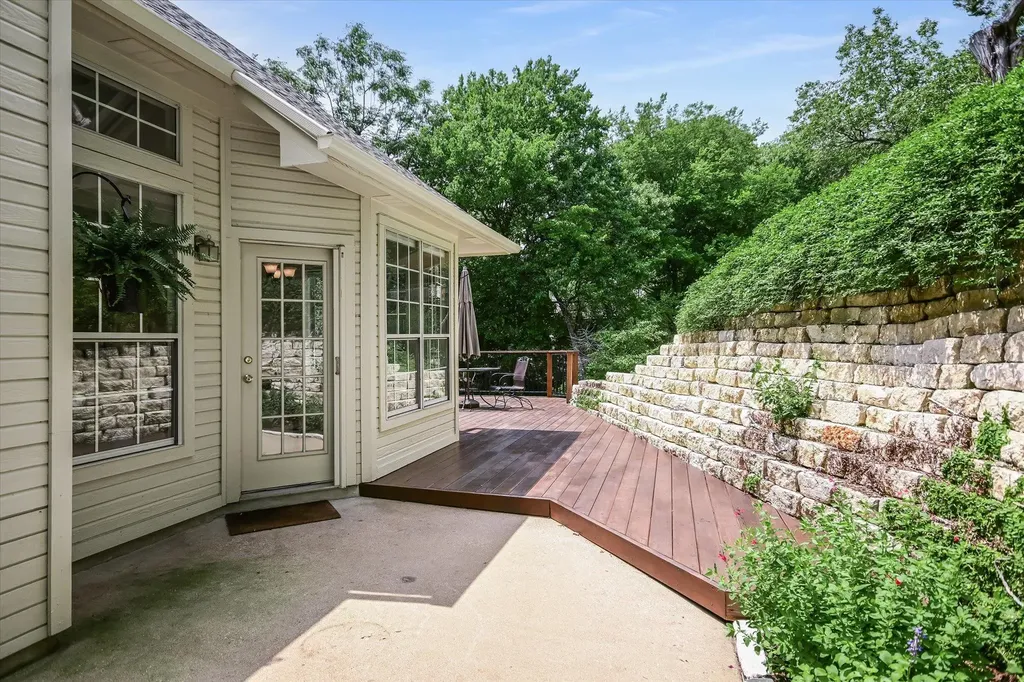 4028 Walnut Clay Drive Austin TX 78731