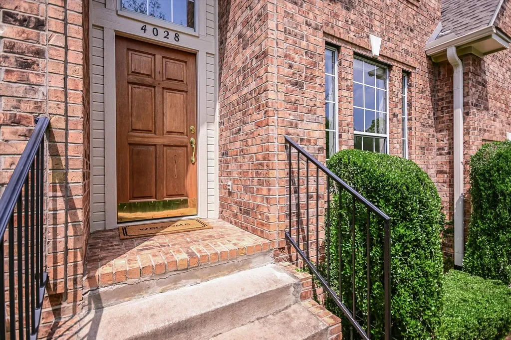 4028 Walnut Clay Drive Austin TX 78731