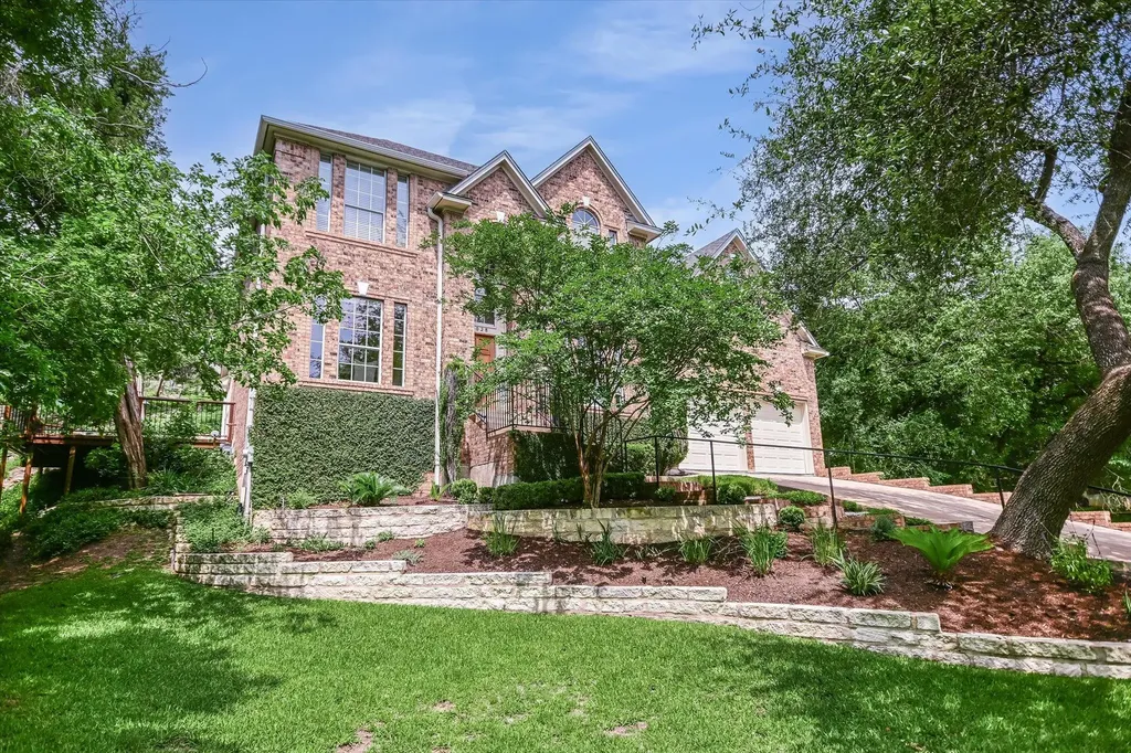 4028 Walnut Clay Drive Austin TX 78731