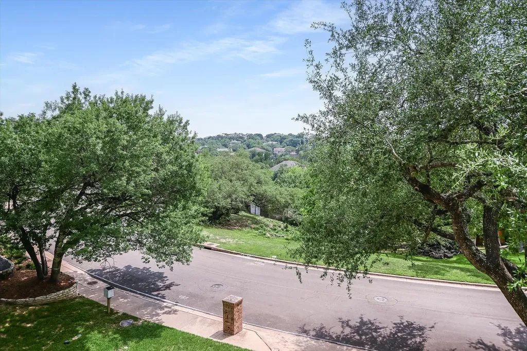4028 Walnut Clay Drive Austin TX 78731
