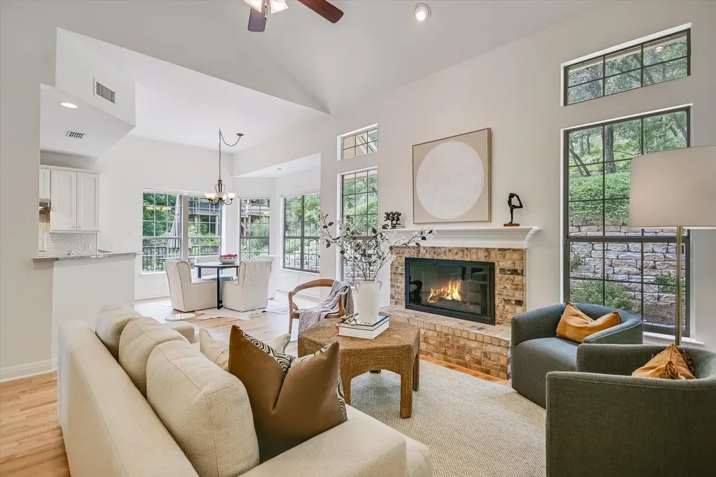 4028 Walnut Clay Drive Austin TX 78731