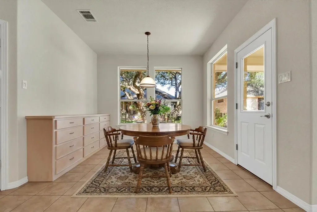 102 Lavaca Lane Georgetown TX 78628