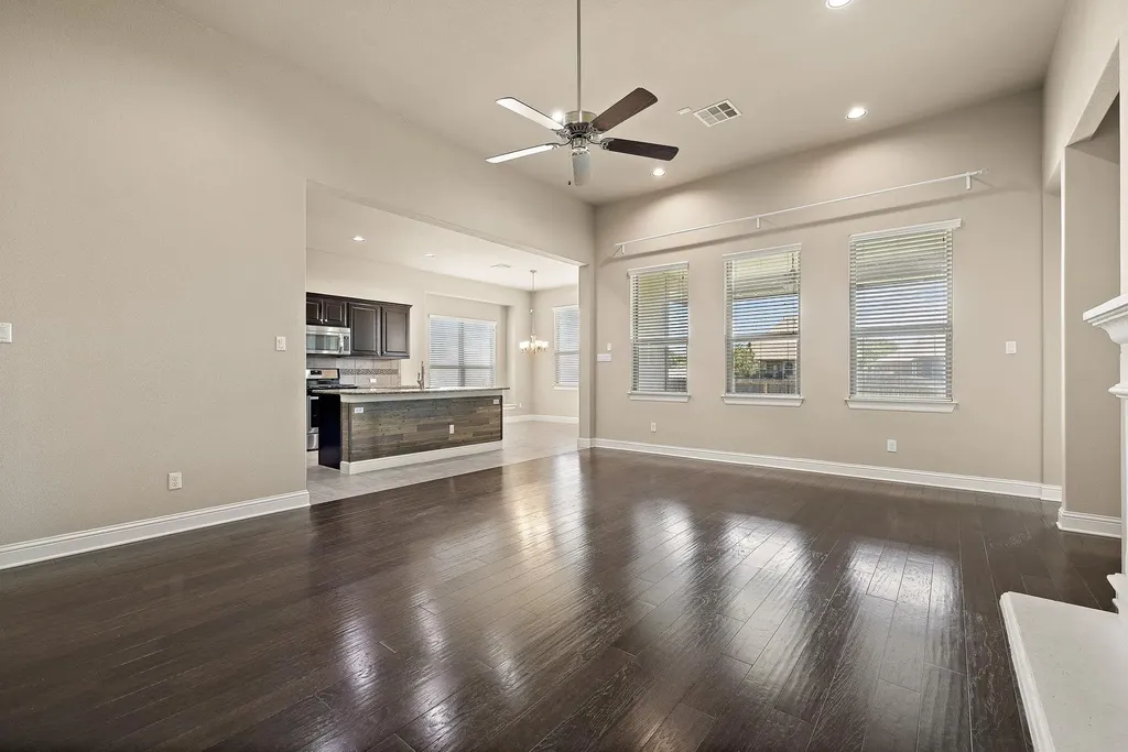6901 Leonardo Drive Round Rock TX 78665