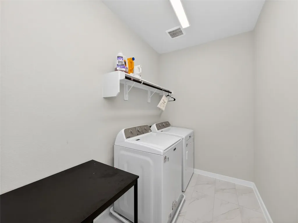 321 Lariat Loop Liberty Hill TX 78642