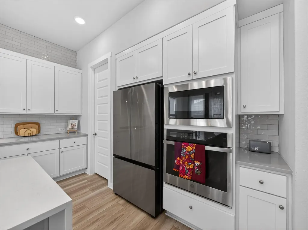 321 Lariat Loop Liberty Hill TX 78642