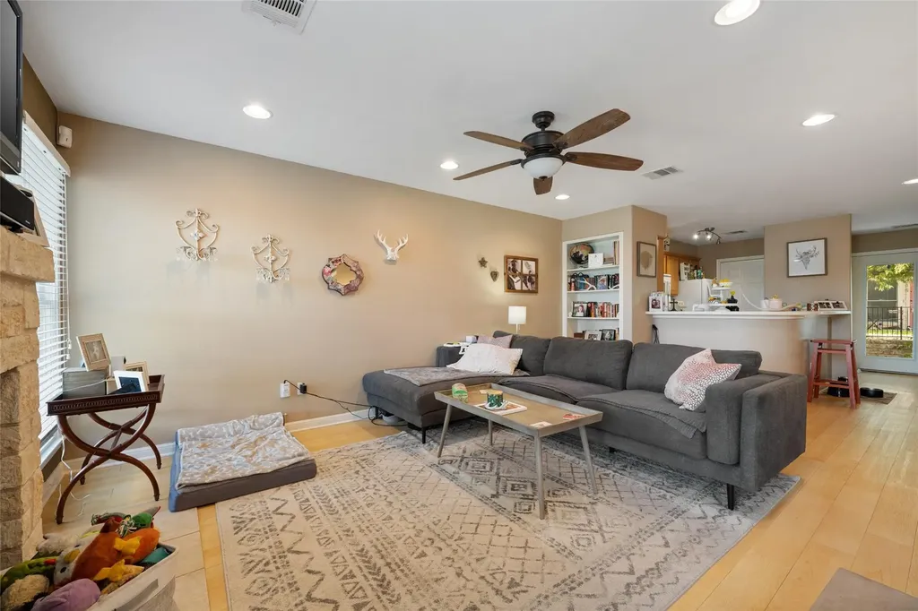 6900 E Riverside Drive Austin TX 78741