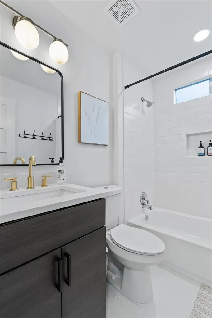 800 Huntingdon Place Austin TX 78745
