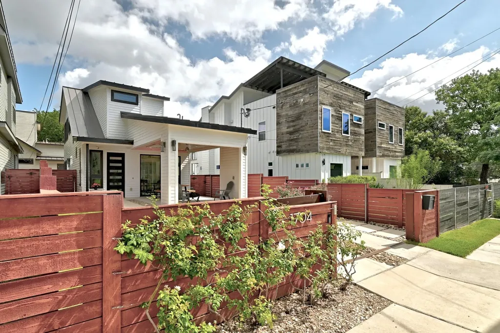 1704 E 13th Street Austin TX 78702