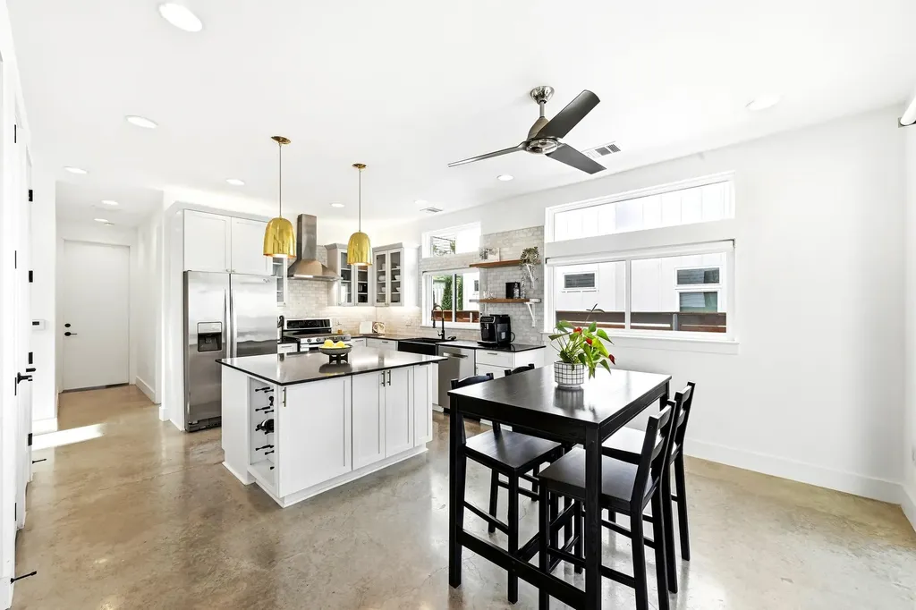 1704 E 13th Street Austin TX 78702