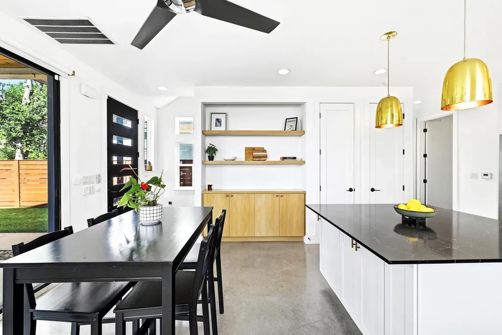 1704 E 13th Street Austin TX 78702