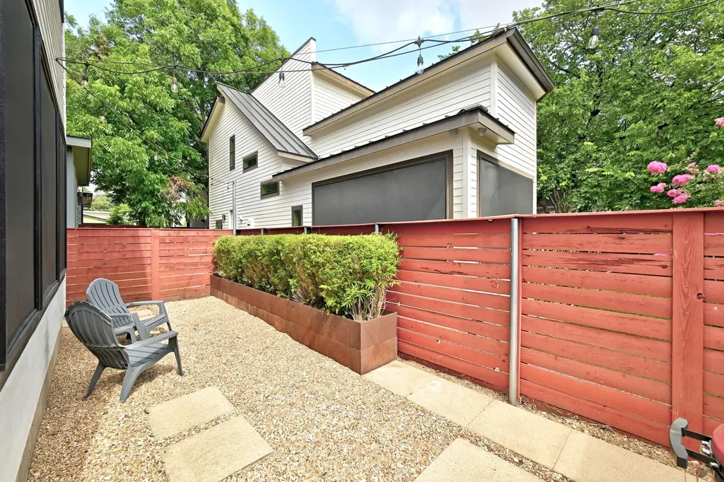 1704 E 13th Street Austin TX 78702