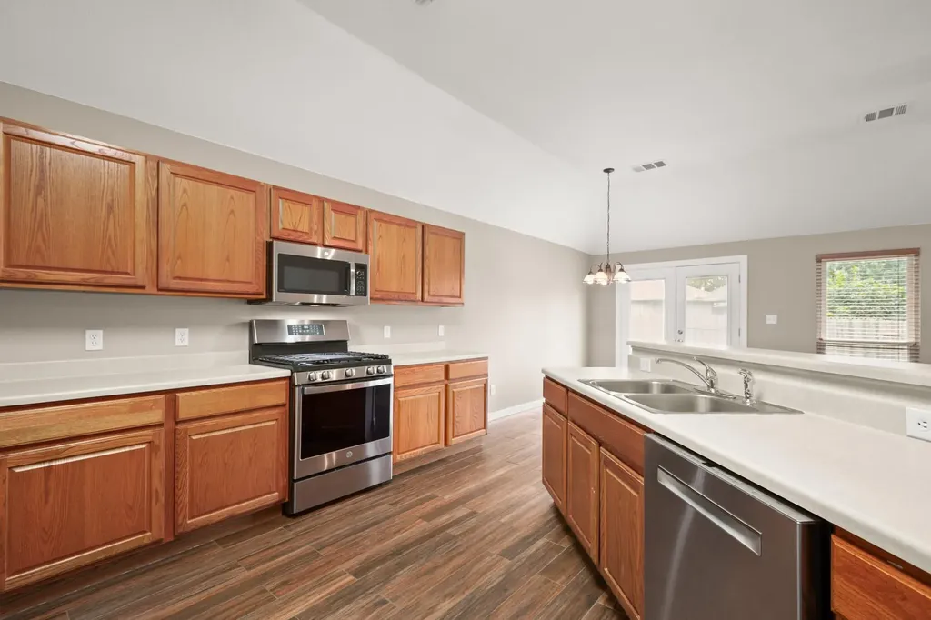 3420 Ribbon Reef Lane Austin TX 78728