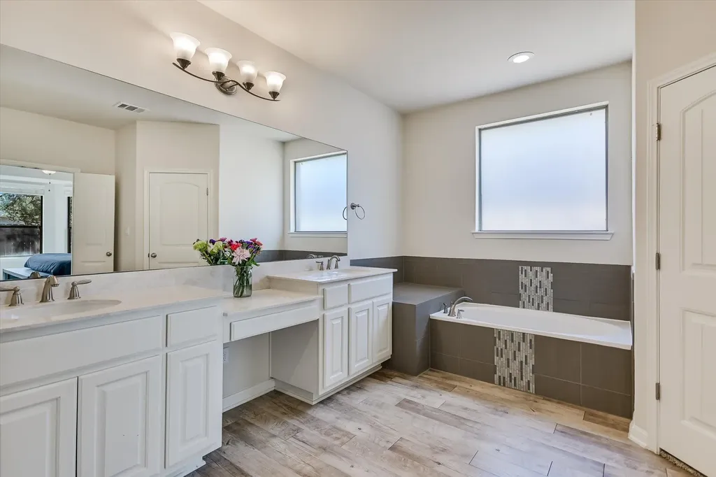 2300 Lookout Range Drive Leander TX 78641
